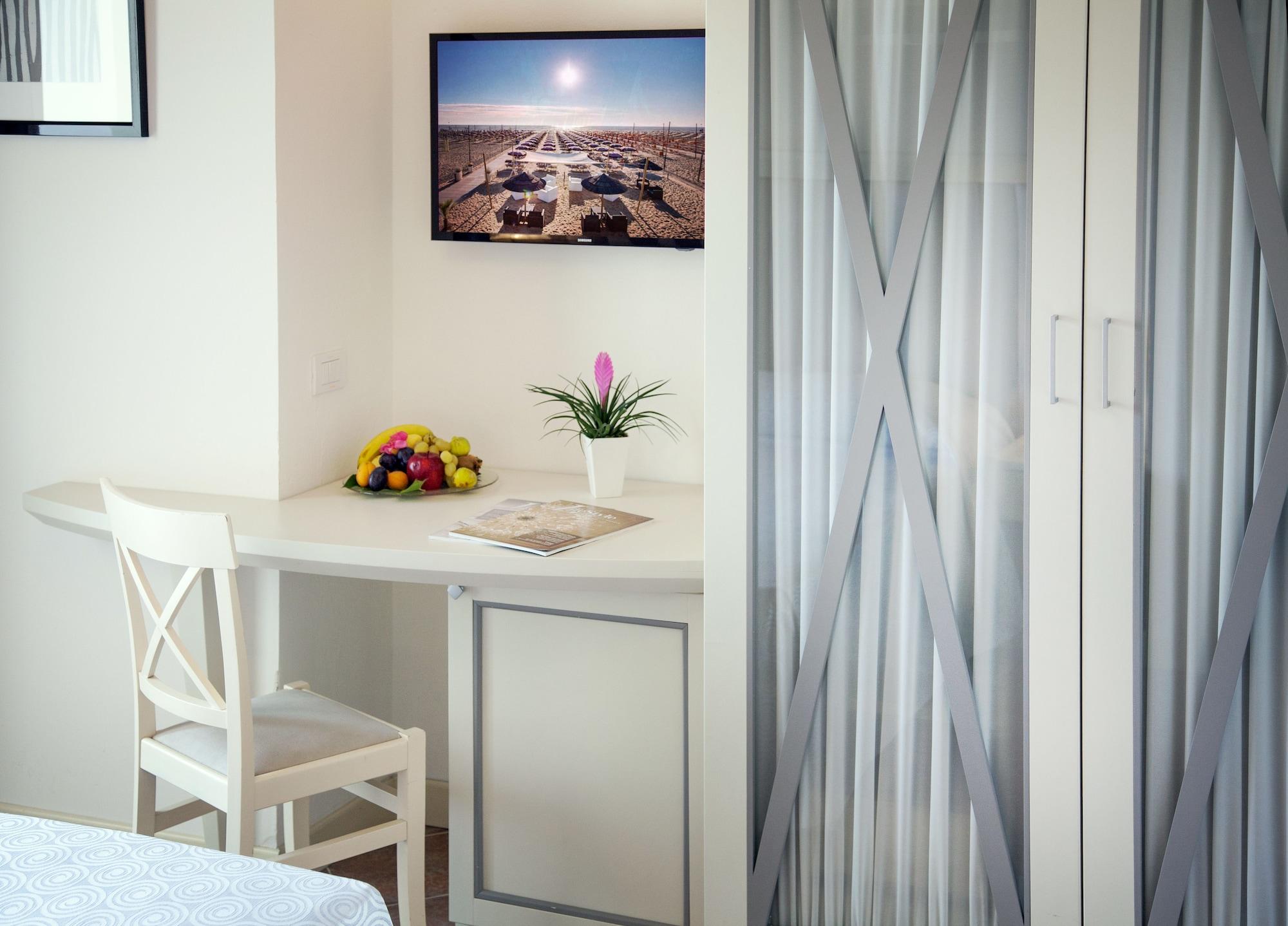 Hotel Doge Milano Marittima Exterior photo