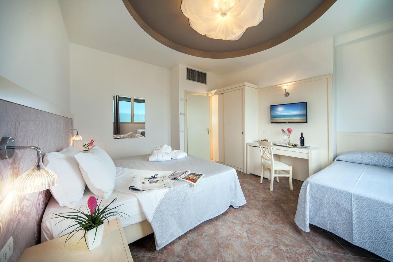 Hotel Doge Milano Marittima Exterior photo