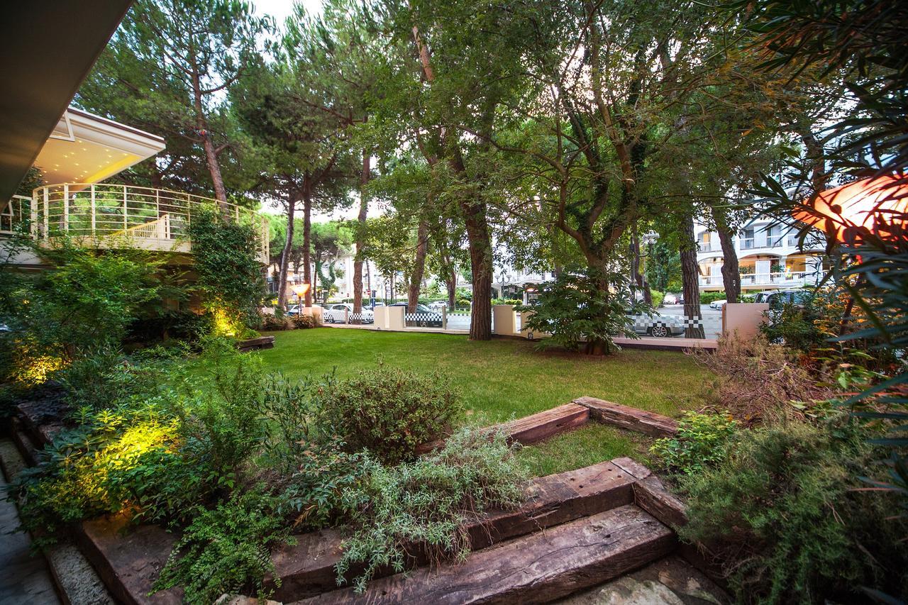 Hotel Doge Milano Marittima Exterior photo